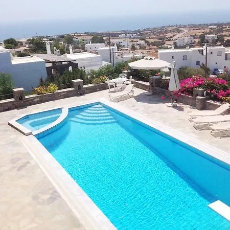 Willa Pure White Seven-bedroom - 4,736 Sq Ft Or 440sqm - Sleeps Up To 16 Drios