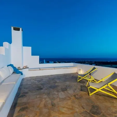 Pure White Seven-bedroom - 4,736 Sq Ft Or 440sqm - Sleeps Up To 16 드리오스