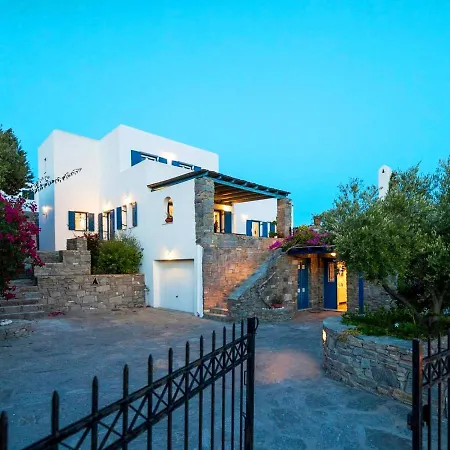 Pure White Seven-bedroom - 4,736 Sq Ft Or 440sqm - Sleeps Up To 16 드리오스