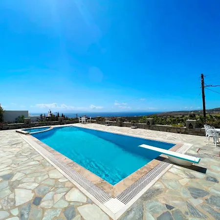 Pure White Seven-bedroom - 4,736 Sq Ft Or 440sqm - Sleeps Up To 16